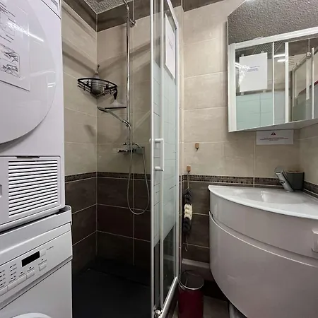 Apartment Renove Avec 2 Pieces Et Parking Prive A Gruissan, Proche Du Grazel - Fr-1-229-883 *