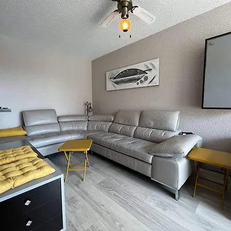 Apartment Renove Avec 2 Pieces Et Parking Prive A Gruissan, Proche Du Grazel - Fr-1-229-883 Gruissan