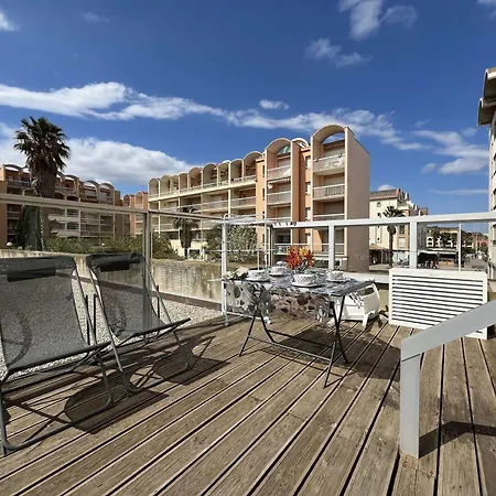 Renove Avec 2 Pieces Et Parking Prive A Gruissan, Proche Du Grazel - Fr-1-229-883 Gruissan